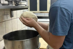 c6877968-e029-4896-975d-960c1bc9aaa3_optimized